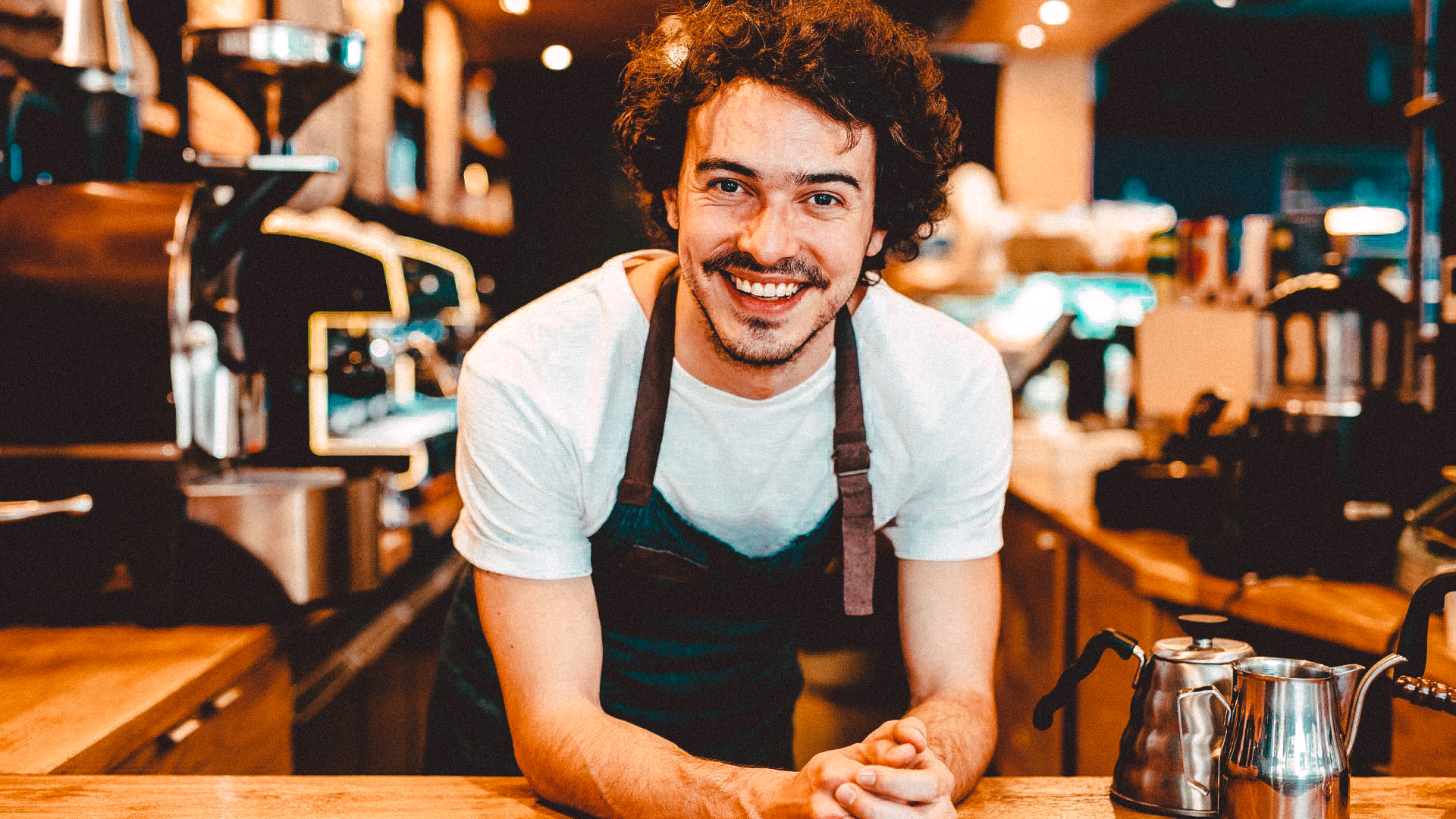 20 Summer Jobs Perfect for College Students in Need of Cash